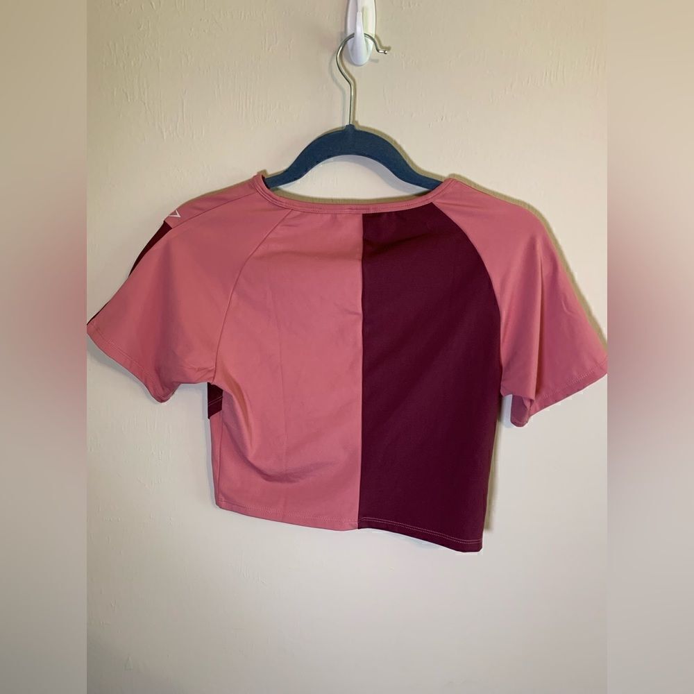 Gymshark Ruby asymmetrical Crop Top size M - Picture 2 of 6
